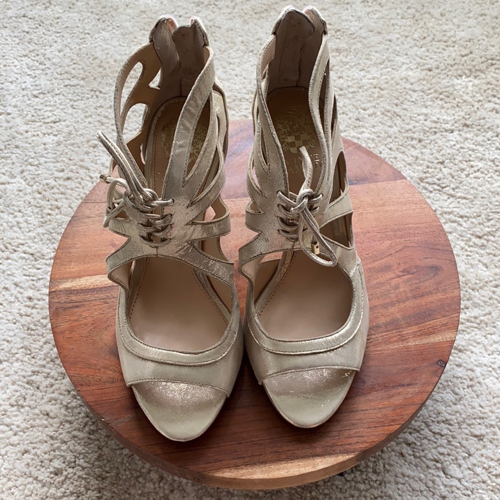 Like Vince Camuto Gold Metallic High Heels